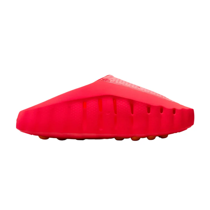3CD1E716-0722-410B-97B1-B916DF55CE4B Nike mind 001 - solar red - Image 1