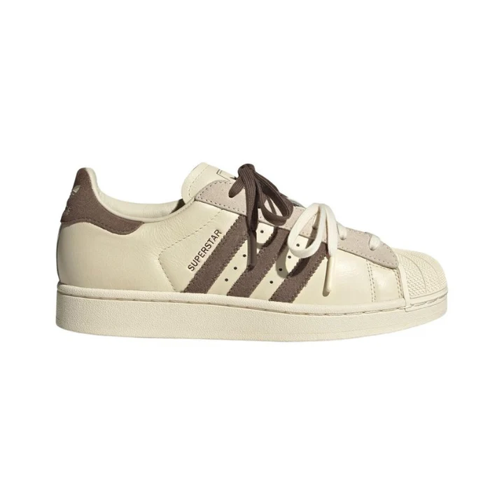2j_54a16243-e646-4c3f-bdcd-bbf66f978380 adidas Superstar x Molly-Mae II 'Latte' - Image 1