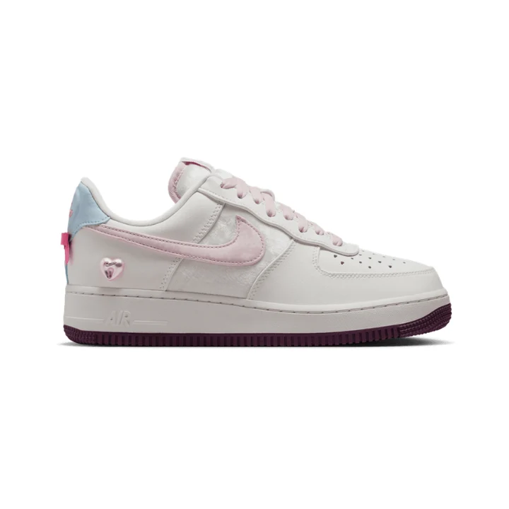 3_dfa7116c-77aa-429a-9bc9-b5365899c99b Nike Air Force 1 'Valentine's Day' 2026 - Image 1